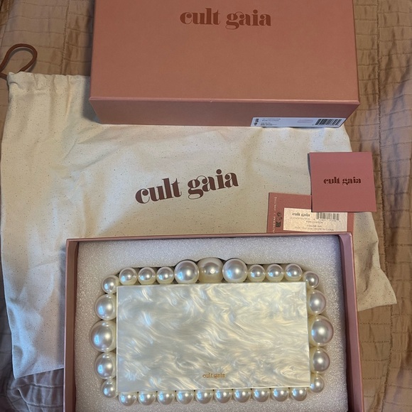 Cult Gaia Ivy Eos Clutch - Picture 1 of 6